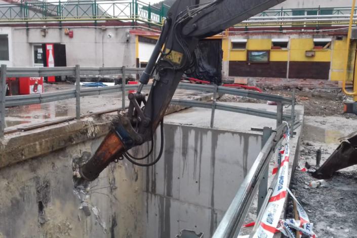 Derribos y demoliciones construcciones elvira